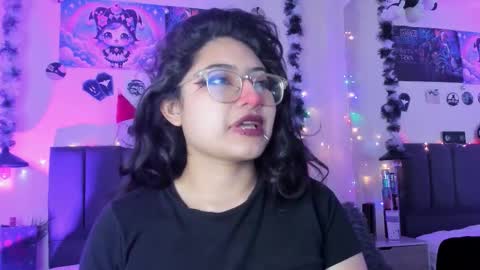 Snapshot of sabrinav_ chatting on February 2, 2026, 11:31 am Sabrina online show from February 2, 2026, 11:31 am