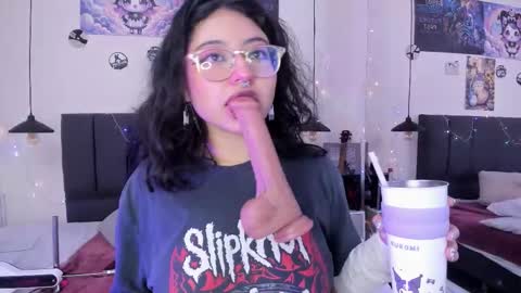 Snapshot of sabrinav_ chatting on March 7, 2026, 12:02 pm Sabrina online show from March 7, 2026, 12:02 pm