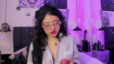 Snapshot of sabrinav_ chatting on March 17, 2026, 11:35 am Sabrina online show from March 17, 2026, 11:35 am