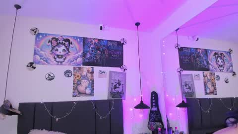 Snapshot of sabrinav_ chatting on April 15, 2026, 11:17 am Sabrina online show from April 15, 2026, 11:17 am