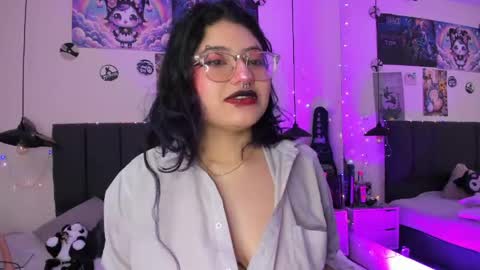Snapshot of sabrinav_ chatting on April 16, 2026, 11:22 am Sabrina online show from April 16, 2026, 11:22 am