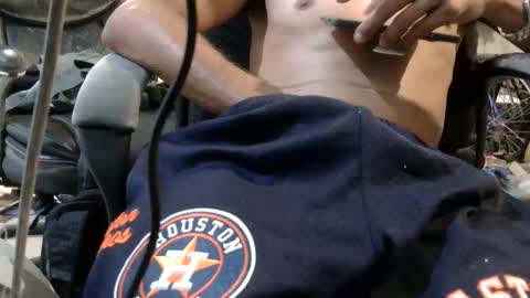 Snapshot of sacalaschichiss chatting on November 17, 2025, 10:54 am Dee online show from November 17, 2025, 10:54 am