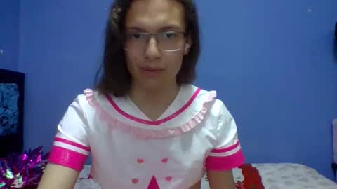 Snapshot of sachi_cosplayer chatting on December 13, 2025, 7:53 pm sachi_cosplayer online show from December 13, 2025, 7:53 pm