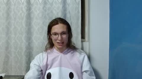 Snapshot of sachi_cosplayer chatting on January 14, 2026, 3:23 am sachi_cosplayer online show from January 14, 2026, 3:23 am