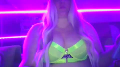 Snapshot of saddybaddie chatting on January 5, 2025, 5:41 am saddybaddie online show from January 5, 2025, 5:41 am