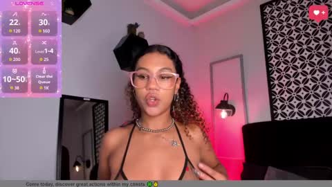Snapshot of sade_jackson1 chatting on September 16, 2025, 4:46 am Sophie online show from September 16, 2025, 4:46 am