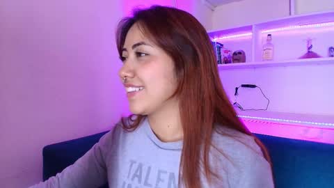 Cami online show from December 2, 2025, 7:20 pm