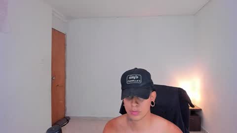 saenz_hotx online show from October 16, 2025, 11:06 pm