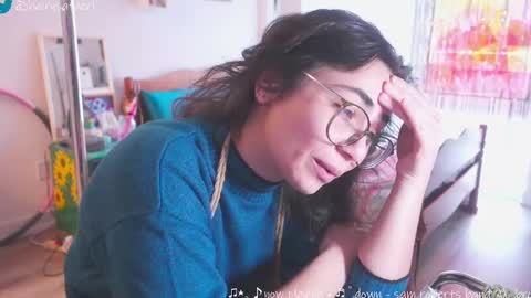 Snapshot of safaeri chatting on December 10, 2024, 6:17 pm Safa online show from December 10, 2024, 6:17 pm