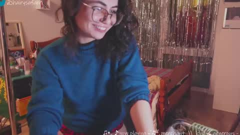 Snapshot of safaeri chatting on December 11, 2024, 12:23 am Safa online show from December 11, 2024, 12:23 am