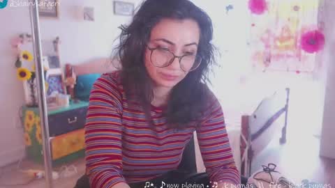 Snapshot of safaeri chatting on February 10, 2025, 4:25 pm Safa online show from February 10, 2025, 4:25 pm