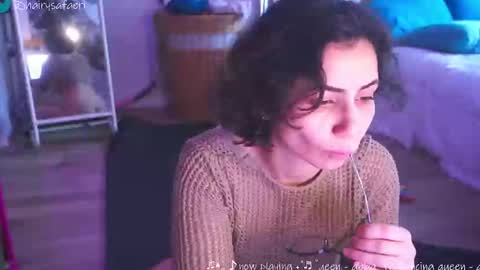 Snapshot of safaeri chatting on March 7, 2025, 10:54 pm Safa online show from March 7, 2025, 10:54 pm