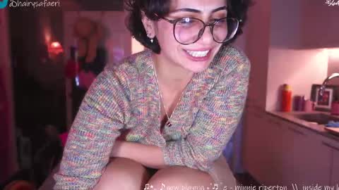 Snapshot of safaeri chatting on September 11, 2025, 8:09 pm Safa online show from September 11, 2025, 8:09 pm