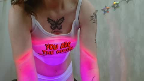 Snapshot of sahaaaayd chatting on December 3, 2025, 7:34 pm Medison online show from December 3, 2025, 7:34 pm