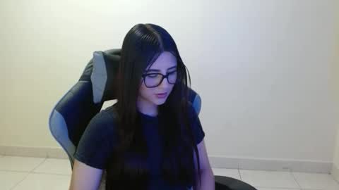 Snapshot of sahaliefox_ chatting on October 23, 2025, 9:13 pm Sahaliefox online show from October 23, 2025, 9:13 pm