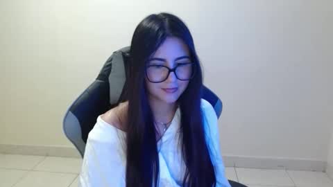 Snapshot of sahaliefox_ chatting on October 24, 2025, 7:10 pm Sahaliefox online show from October 24, 2025, 7:10 pm