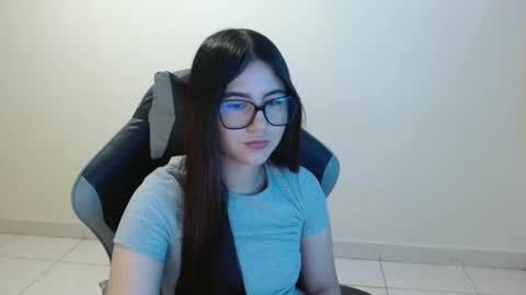 Snapshot of sahaliefox_ chatting on November 11, 2025, 4:07 pm Sahaliefox online show from November 11, 2025, 4:07 pm