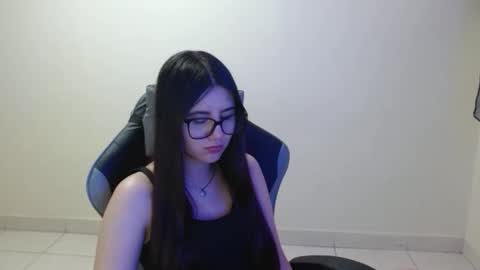 Snapshot of sahaliefox_ chatting on November 28, 2025, 9:39 pm Sahaliefox online show from November 28, 2025, 9:39 pm