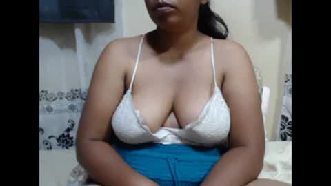 sahobelle online show from November 4, 2025, 4:06 pm