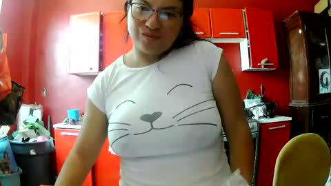 Snapshot of sailor_ruby7 chatting on April 25, 2026, 7:22 pm ruby chocoholic cakeholic coffeeholic cookieholic online show from April 25, 2026, 7:22 pm
