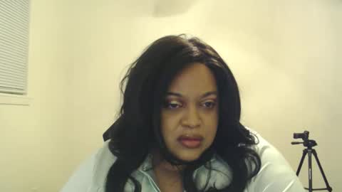 Snapshot of sailorlynnmoon chatting on May 16, 2026, 6:43 am Queen Serenity online show from May 16, 2026, 6:43 am