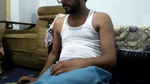Snapshot of saim_hunter chatting on July 10, 2026, 3:25 pm saim_hunter online show from July 10, 2026, 3:25 pm