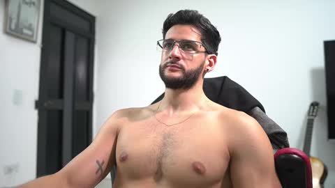 Snapshot of saimonhot1 chatting on November 17, 2025, 2:50 am saimon online show from November 17, 2025, 2:50 am