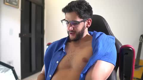 Snapshot of saimonhot1 chatting on November 27, 2025, 12:46 am saimon online show from November 27, 2025, 12:46 am