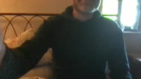 Snapshot of saint009 chatting on November 19, 2025, 1:33 pm saint009 online show from November 19, 2025, 1:33 pm