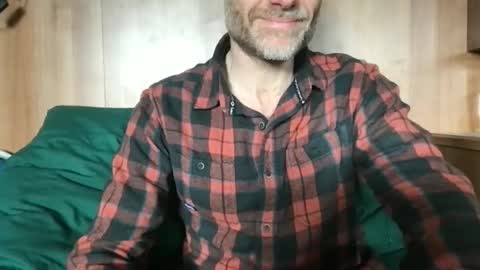 Snapshot of saint009 chatting on March 30, 2026, 2:18 pm saint009 online show from March 30, 2026, 2:18 pm