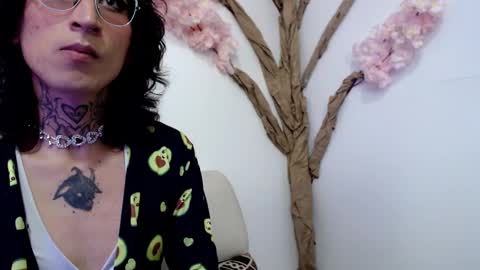 Snapshot of sakura__love_ chatting on October 13, 2025, 7:25 pm Hikari online show from October 13, 2025, 7:25 pm