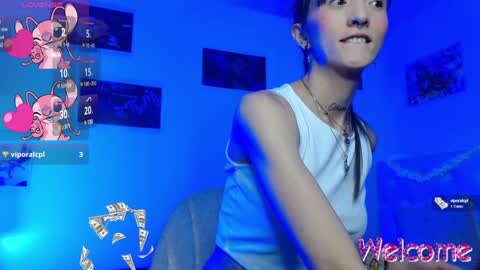 Snapshot of sakura_skinny chatting on December 17, 2024, 2:44 pm Sakura Skinny online show from December 17, 2024, 2:44 pm