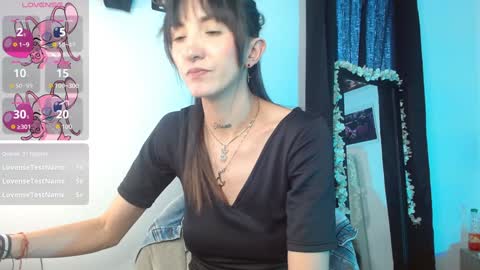 Snapshot of sakura_skinny chatting on January 9, 2025, 5:11 pm Sakura Skinny online show from January 9, 2025, 5:11 pm