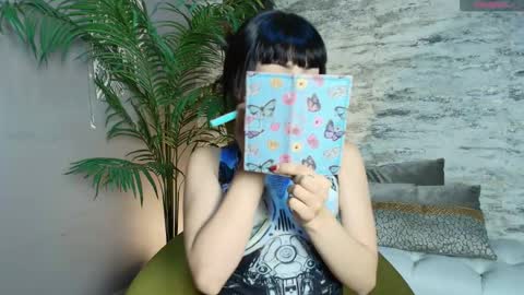 Sakura Moss online show from September 10, 2025, 4:34 am