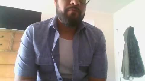 Snapshot of sal_cumplaciente chatting on October 15, 2025, 5:57 pm sal cumplaciente online show from October 15, 2025, 5:57 pm