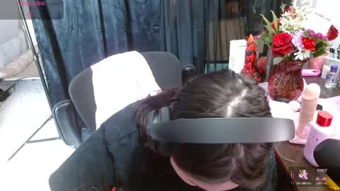 salacious_bunny online show from February 15, 2026, 7:43 pm