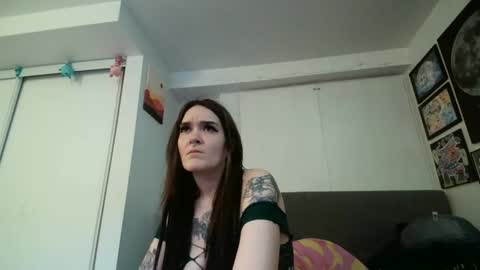 salemsslut online show from February 27, 2025, 6:20 pm