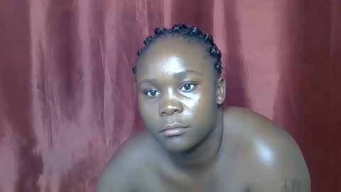 Snapshot of sally_bee1 chatting on May 17, 2026, 3:08 pm sally_bee1 online show from May 17, 2026, 3:08 pm