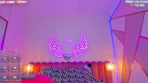 Snapshot of sallybrown_ chatting on November 14, 2025, 8:57 am miss Sally online every night from 1am to 8am Colombia time online show from November 14, 2025, 8:57 am