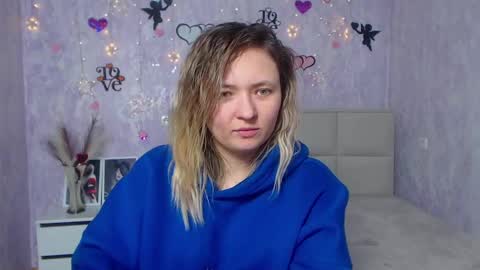 Snapshot of sallyverda chatting on February 21, 2025, 4:29 am Sally online show from February 21, 2025, 4:29 am