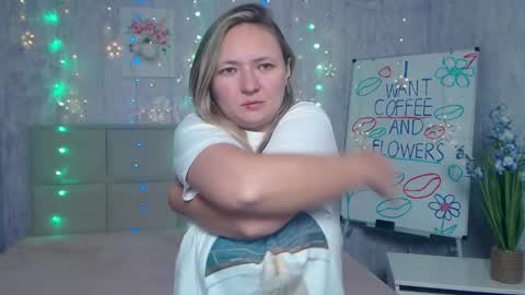 Snapshot of sallyverda chatting on September 11, 2025, 6:08 pm Sally online show from September 11, 2025, 6:08 pm