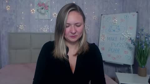 Snapshot of sallyverda chatting on October 7, 2025, 5:54 pm Sally online show from October 7, 2025, 5:54 pm