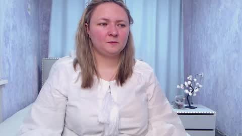 Snapshot of sallyverda chatting on May 21, 2026, 5:31 pm Sally online show from May 21, 2026, 5:31 pm