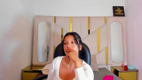 Snapshot of salmaportman_ chatting on April 13, 2026, 9:31 pm salmaportman_ online show from April 13, 2026, 9:31 pm