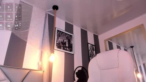 Snapshot of salome__evans chatting on February 19, 2025, 4:33 pm salome__evans online show from February 19, 2025, 4:33 pm