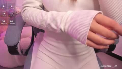 Snapshot of salome__evans chatting on December 15, 2025, 2:54 pm salome__evans online show from December 15, 2025, 2:54 pm