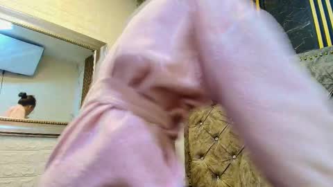 Snapshot of salome_cruxx chatting on February 9, 2026, 11:47 am salome_cruxx online show from February 9, 2026, 11:47 am