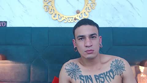 salome_daniel online show from October 16, 2025, 7:48 pm