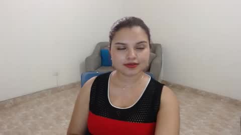 Snapshot of salome_gonzales_ chatting on January 8, 2025, 8:07 pm Salome online show from January 8, 2025, 8:07 pm