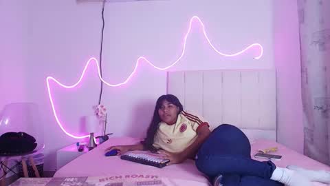 Snapshot of salome_horny3 chatting on March 29, 2026, 10:32 pm salome_horny3 online show from March 29, 2026, 10:32 pm
